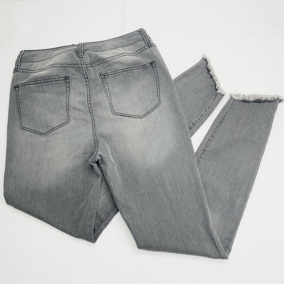 Project Runway gray denim - Picture 2 of 9